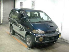    MITSUBISHI DELICA SPACE GEAR