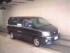   TOYOTA TOURING HIACE