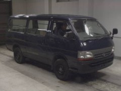    TOYOTA HIACE VAN