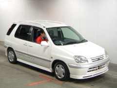    TOYOTA RAUM