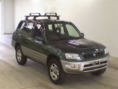    TOYOTA RAV4 J