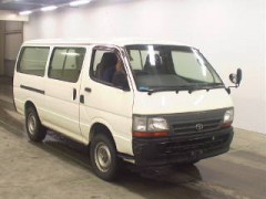    TOYOTA HIACE VAN