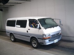    TOYOTA HIACE VAN