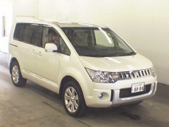    MITSUBISHI DELICA D 5