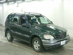    MERCEDES BENZ M CLASS