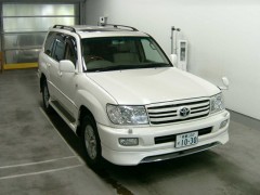    TOYOTA LAND CRUISER 100