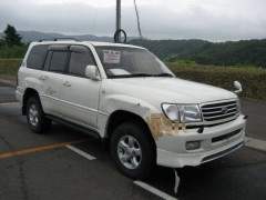    TOYOTA LAND CRUISER 100