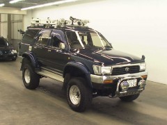    TOYOTA HILUX SURF