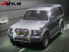    MITSUBISHI PAJERO