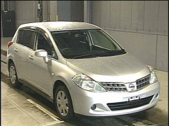    NISSAN TIIDA