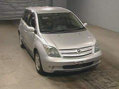    TOYOTA IST