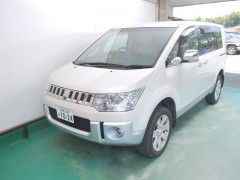    MITSUBISHI DELICA D 5