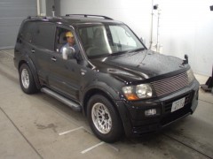    MITSUBISHI PAJERO