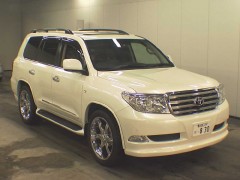    TOYOTA LAND CRUISER