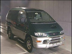    MITSUBISHI DELICA SPACE GEAR