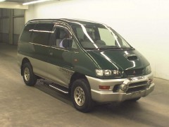    MITSUBISHI DELICA SPACE GEAR