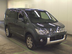    MITSUBISHI DELICA D 5