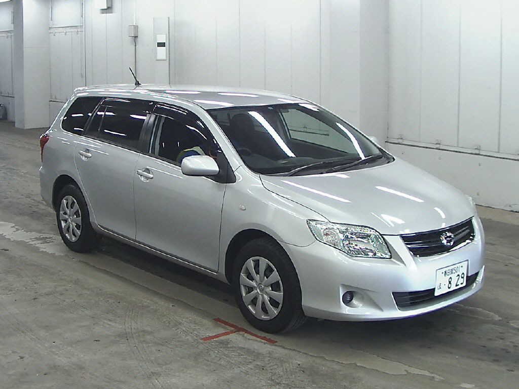 Toyota Corolla Fielder 01 jpg