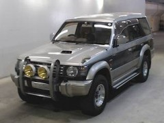    MITSUBISHI PAJERO